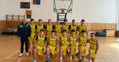 Юношите на Хебър стартираха със загуба